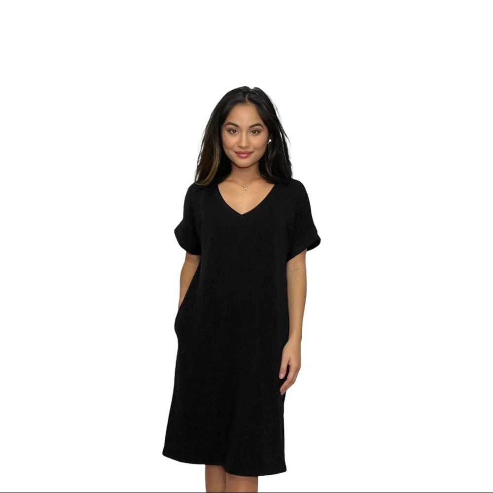 Zenana Dress Womens Size S Black TShirt VNeck Black Midi Dress with Side Pockets